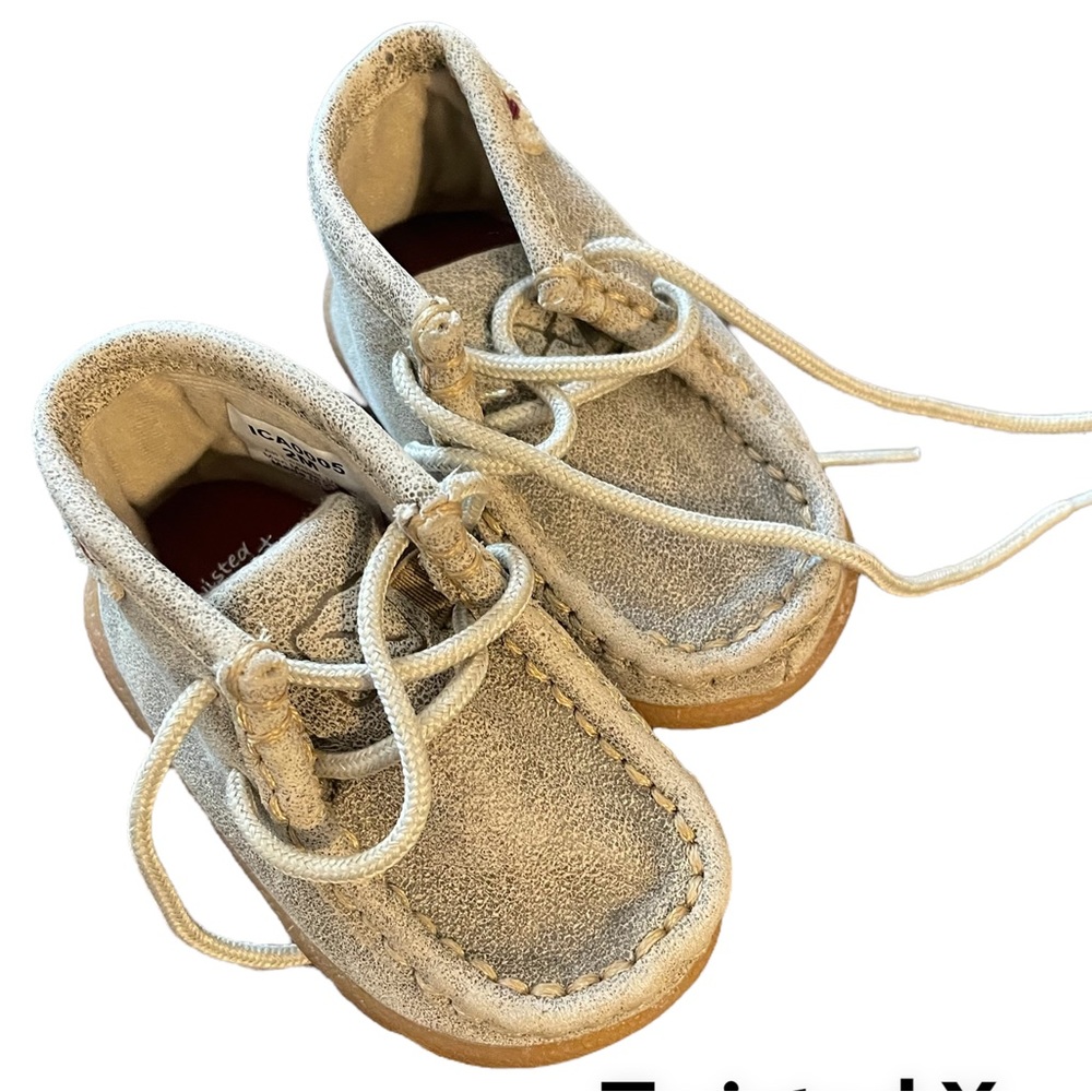 Twisted X Baby Shoes Size 2M